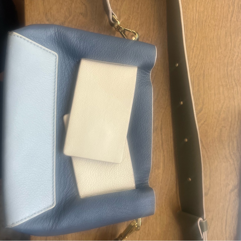 Yuzefi Cream olive and Blue Crossbody Bag with Geometric Design - Picture 6 of 7